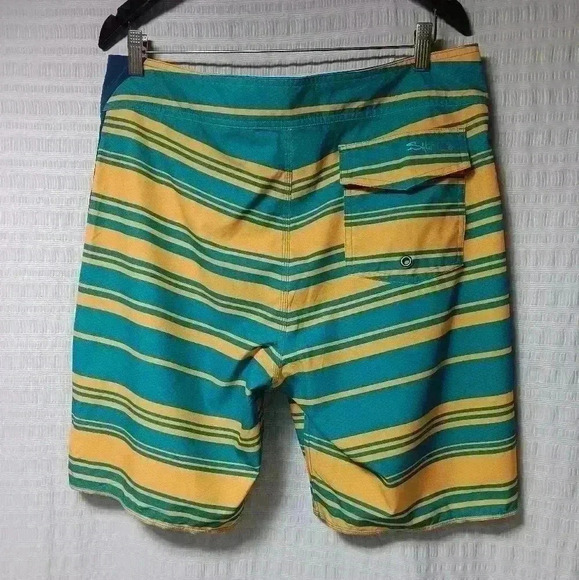 Salt life SLX-QD Vapor stretch board shorts.  Men's size 34 - Picture 2 of 8